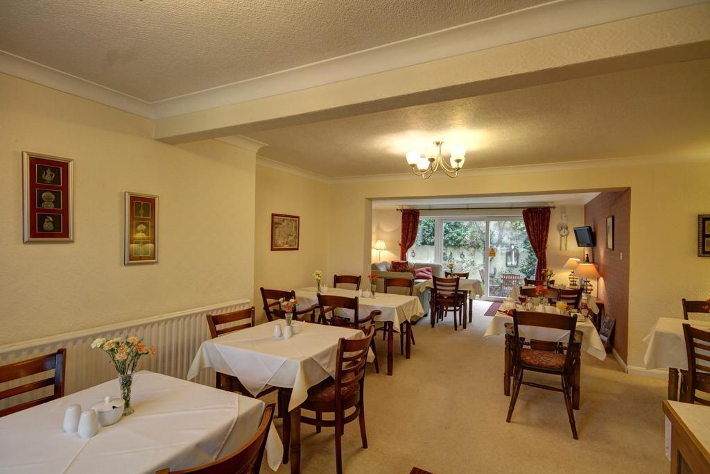 Churston Way Lodge Guest House Бриксем Экстерьер фото