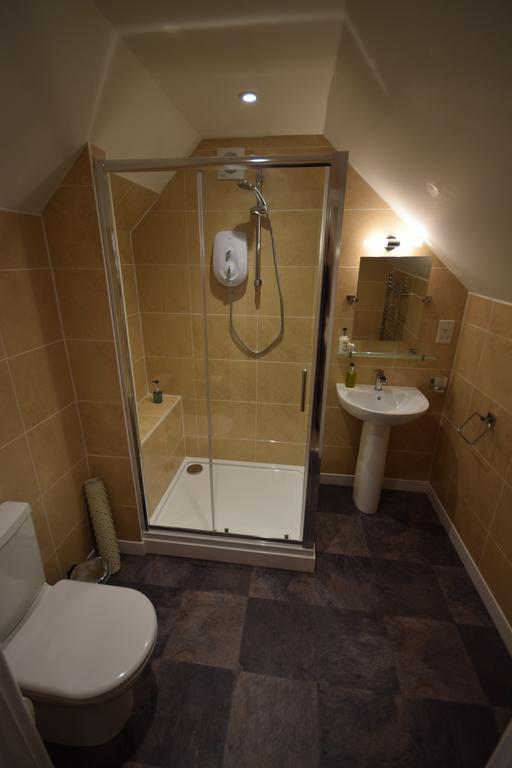 Churston Way Lodge Guest House Бриксем Экстерьер фото